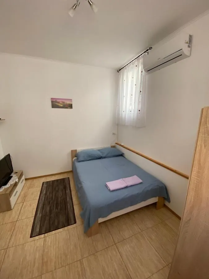 Studio-Apartman Aurora Apartment Pula